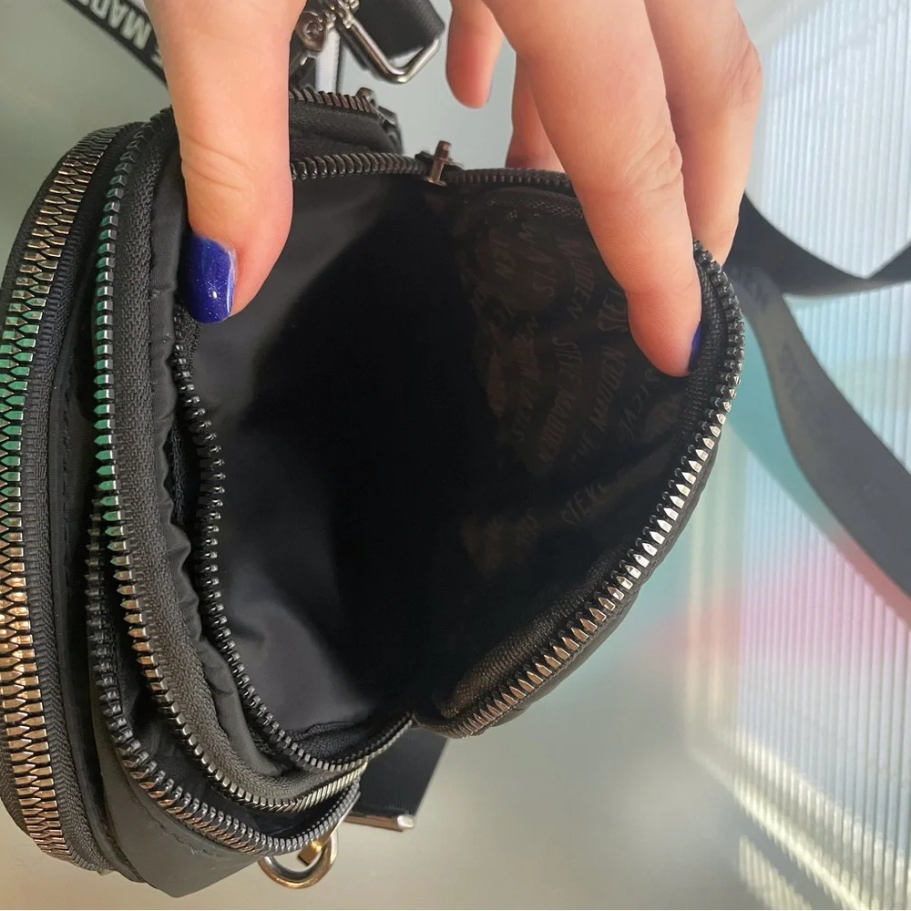 Steve Madden Quilted Black Belt Bag - Picture 6 of 6